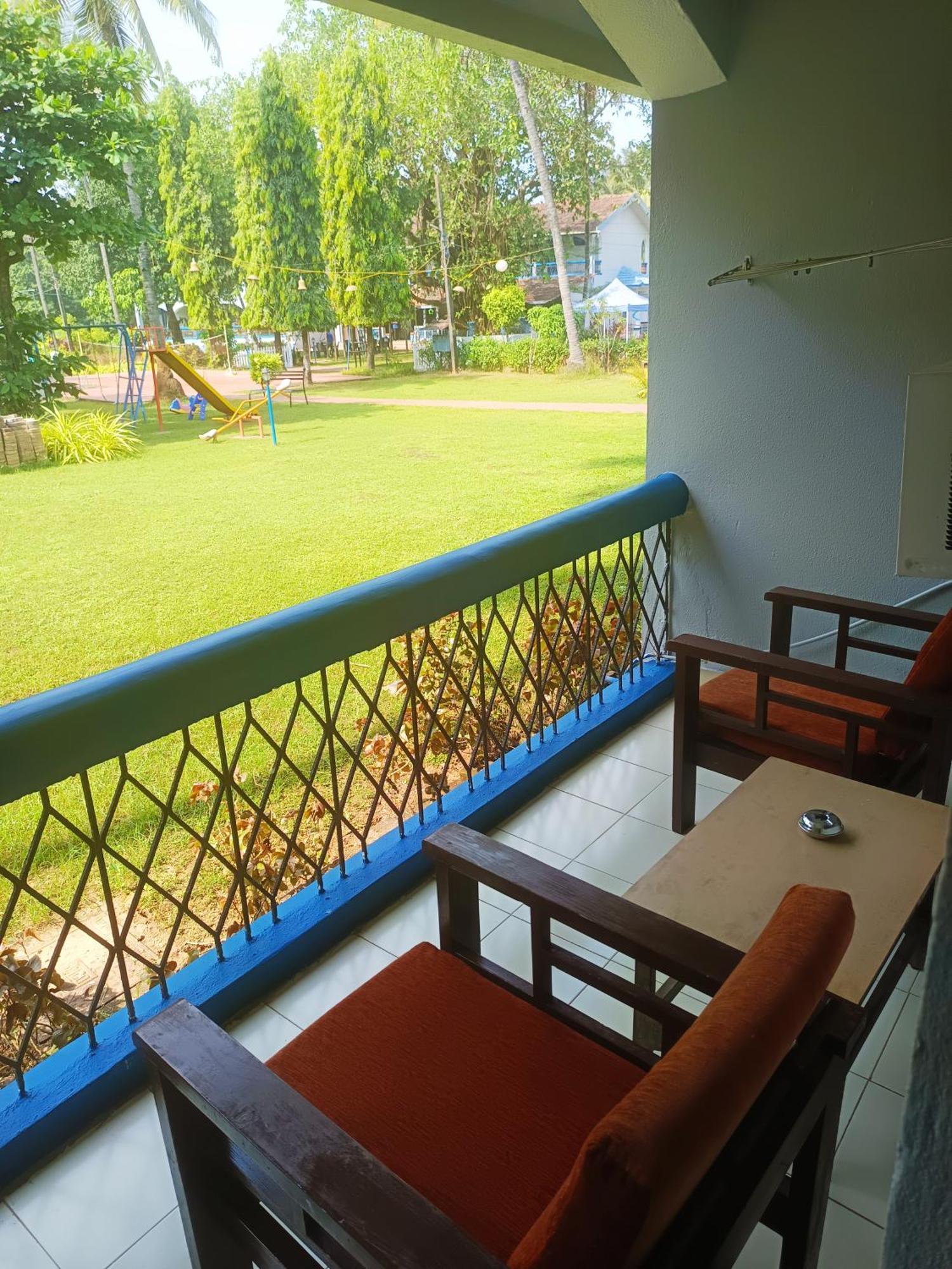 Carina Beach Resort Benaulim Rum bild